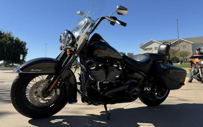 2019 Harley-Davidson® FLHCS - Heritage Classic 114