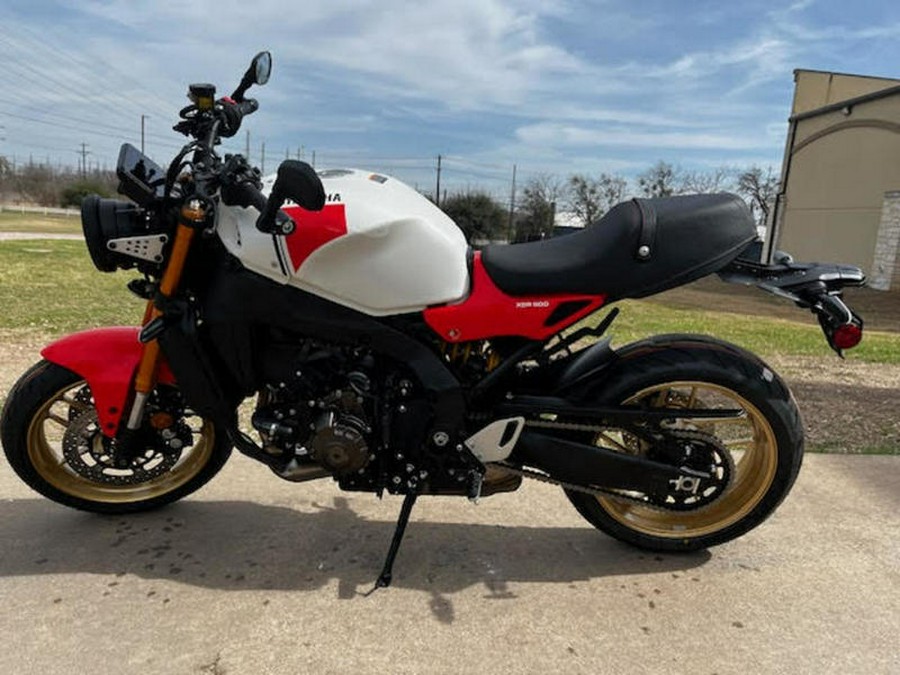 2026 Yamaha XSR900TW