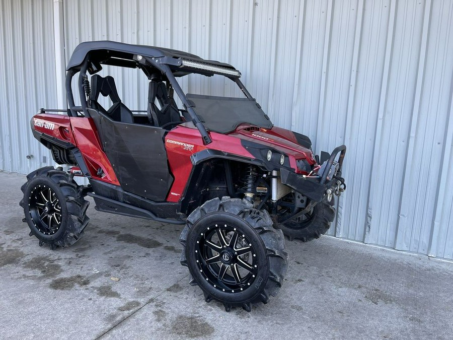 2018 Can-Am® Commander™ XT™ 1000R Intense Red