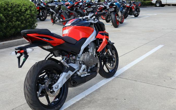 2026 Aprilia Tuono 457