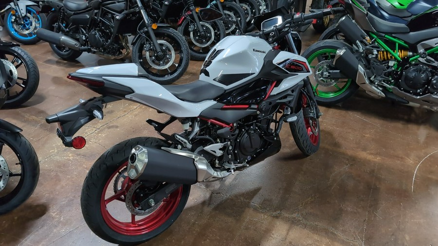 2026 Kawasaki Z500 SE ABS