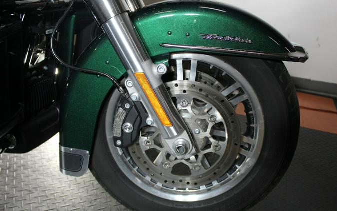 2021 Harley-Davidson® Tri Glide® Ultra FLHTCUTG