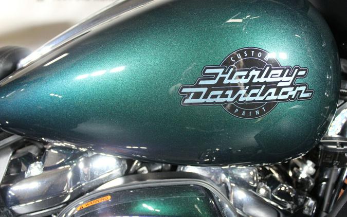 2021 Harley-Davidson® Tri Glide® Ultra FLHTCUTG