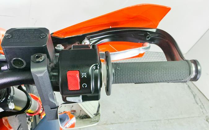 2024 KTM 690 SMC R