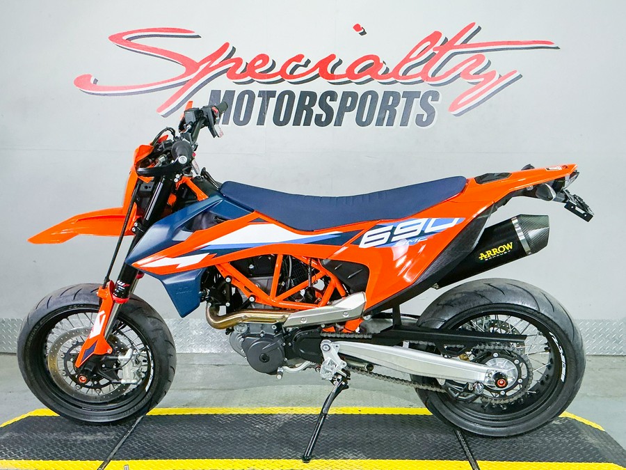 2024 KTM 690 SMC R