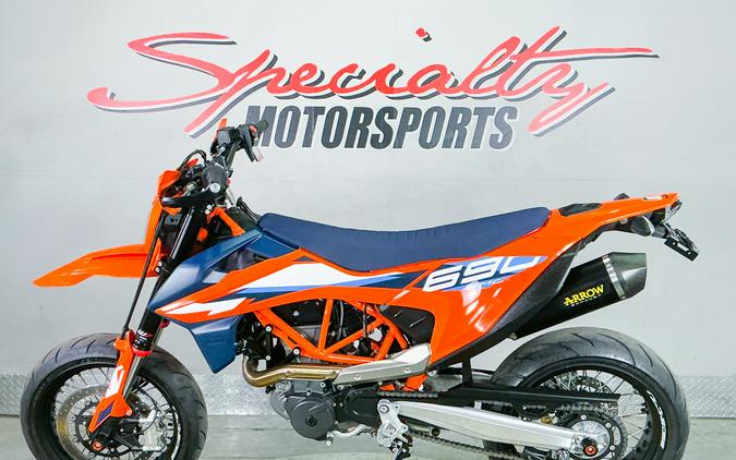 2024 KTM 690 SMC R
