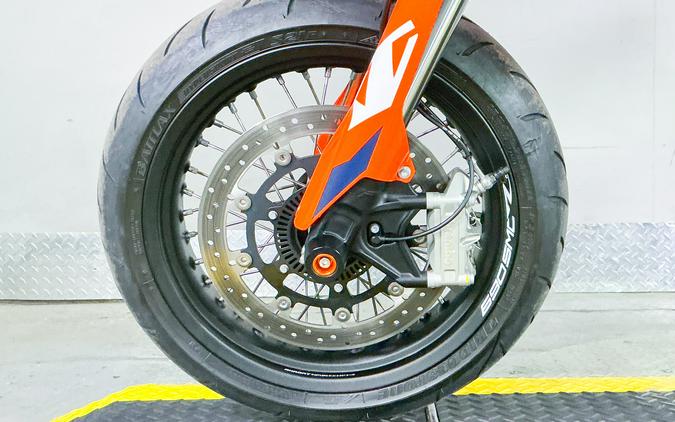 2024 KTM 690 SMC R