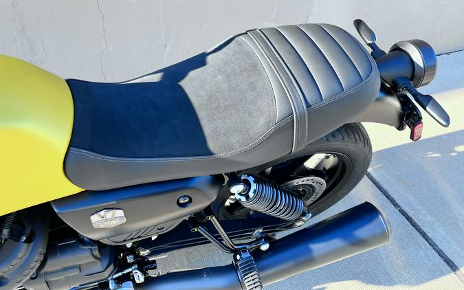 2023 Moto Guzzi V7 Stone