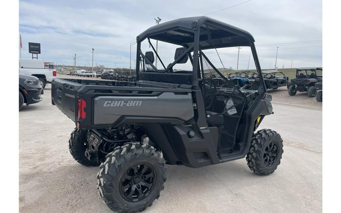 2024 Can-Am Defender XT HD10