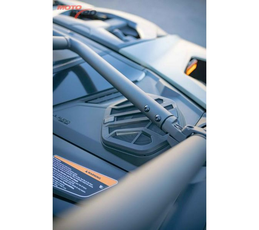 2026 Can-Am® Maverick R MAX X rc