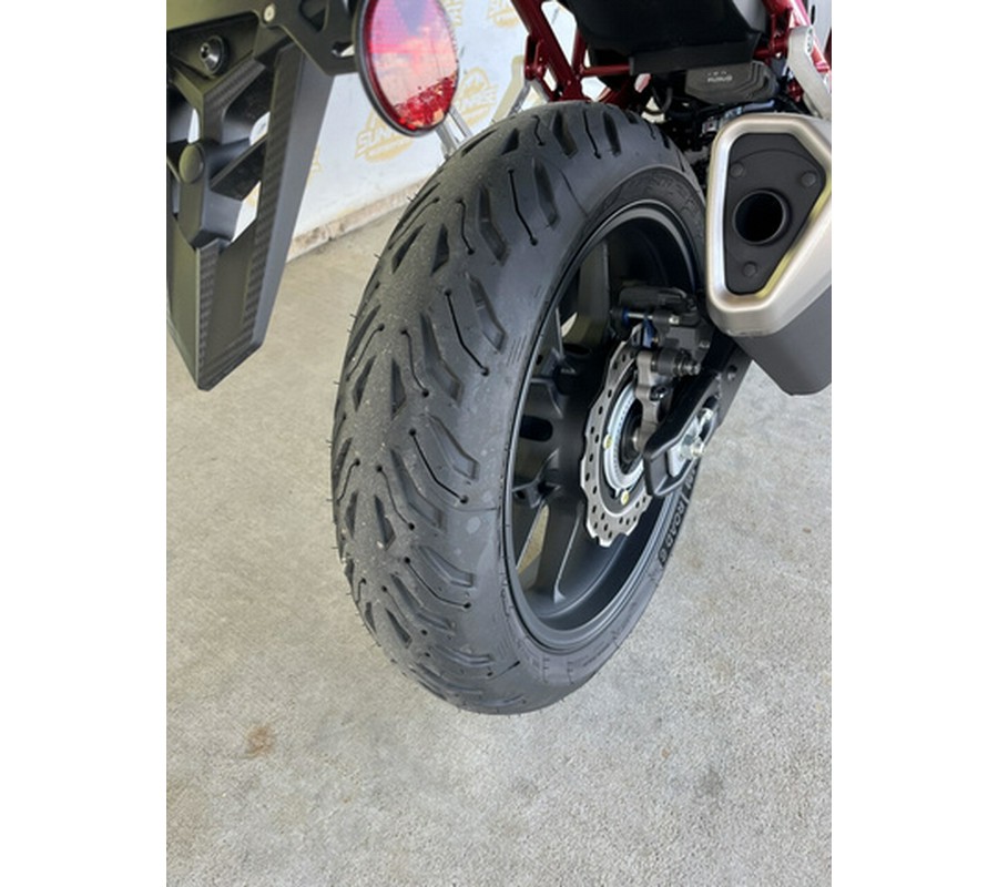 2025 Honda CB750 Hornet