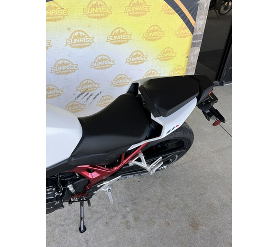 2025 Honda CB750 Hornet