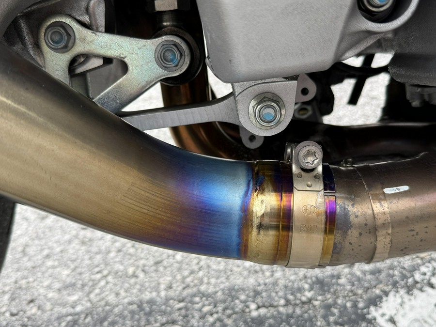2024 Aprilia TUONO V4 1100 FACTORY