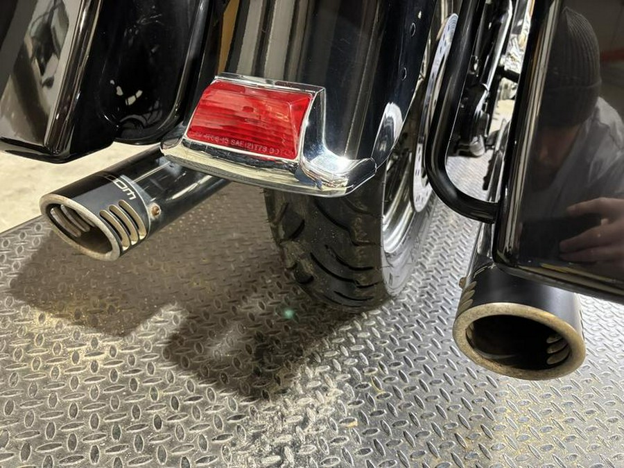 2017 Harley-Davidson® FLSTC - Heritage Softail® Classic