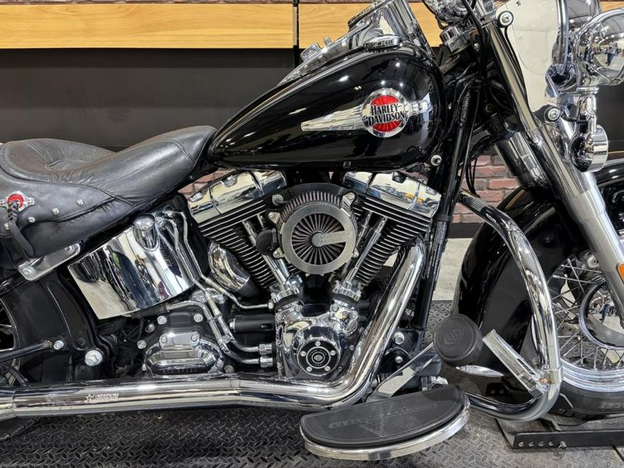 2017 Harley-Davidson® FLSTC - Heritage Softail® Classic