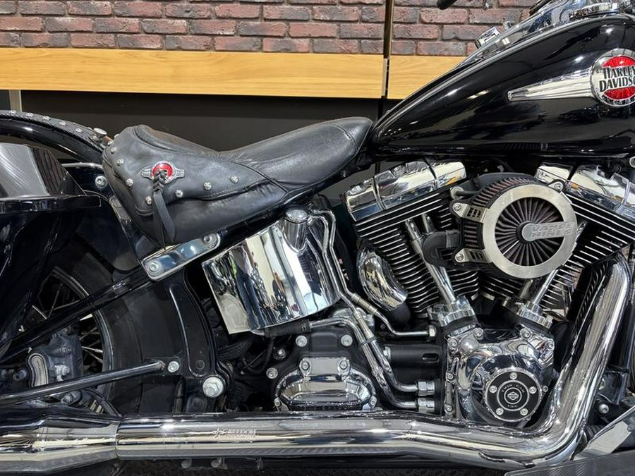 2017 Harley-Davidson® FLSTC - Heritage Softail® Classic