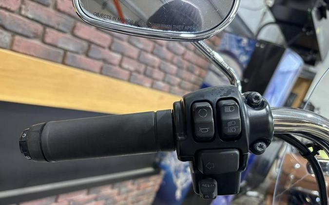 2017 Harley-Davidson® FLSTC - Heritage Softail® Classic