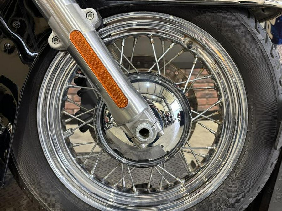 2017 Harley-Davidson® FLSTC - Heritage Softail® Classic