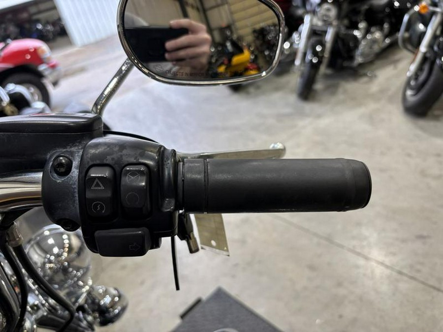 2017 Harley-Davidson® FLSTC - Heritage Softail® Classic