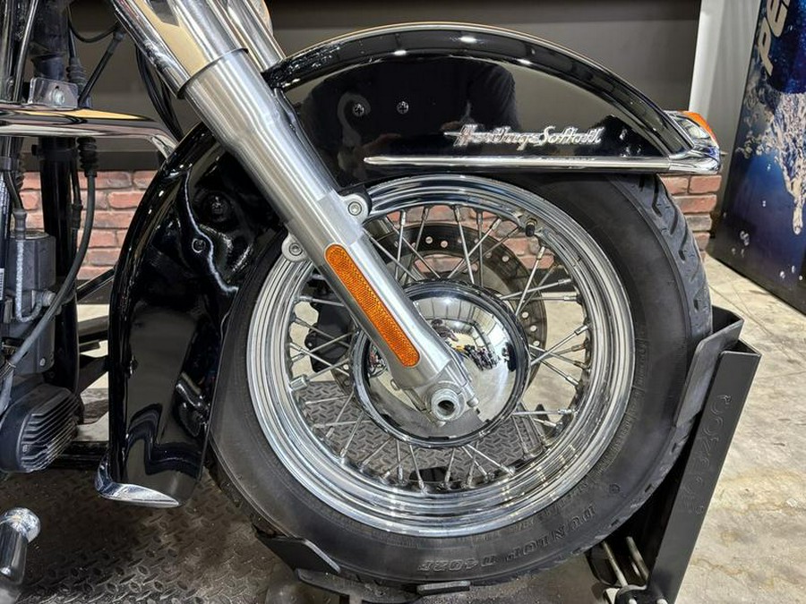 2017 Harley-Davidson® FLSTC - Heritage Softail® Classic