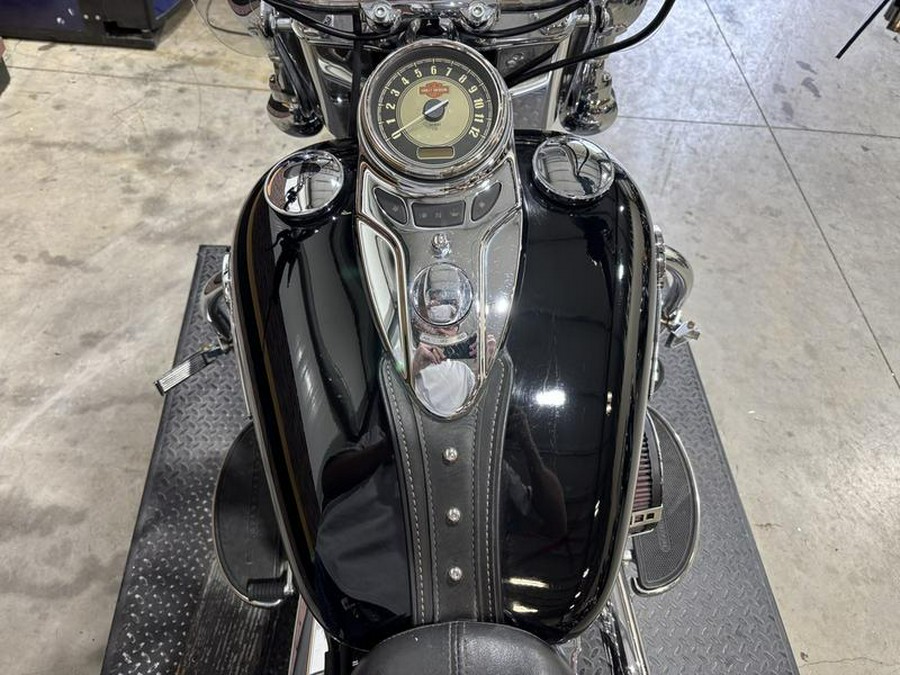 2017 Harley-Davidson® FLSTC - Heritage Softail® Classic