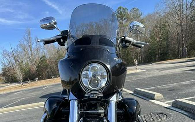 2012 Harley-Davidson® FLHRC - Road King® Classic