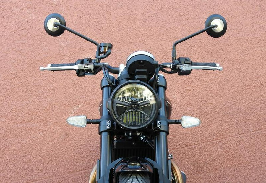 2025 Triumph Speed Twin 900 Phantom Black/Aurum Gold