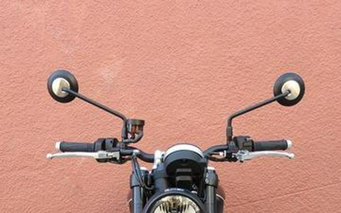 2025 Triumph Speed Twin 900 Phantom Black/Aurum Gold