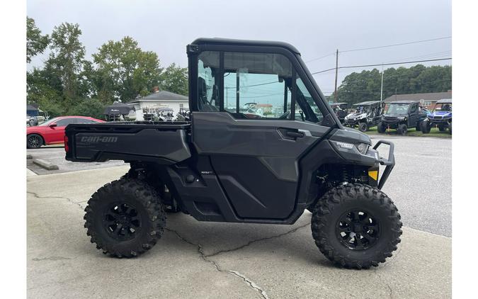 2024 Can-Am DEFENDER LTD HD10