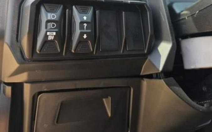 2026 Can-Am® Defender MAX LONE STAR CAB HD11