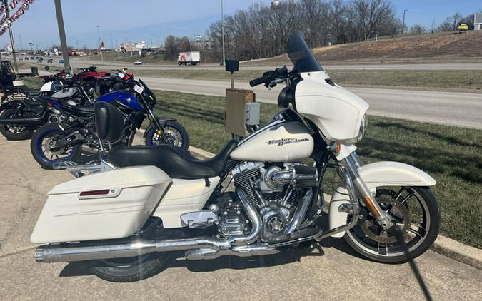2014 Harley-Davidson FLHXS - Street Glide Special