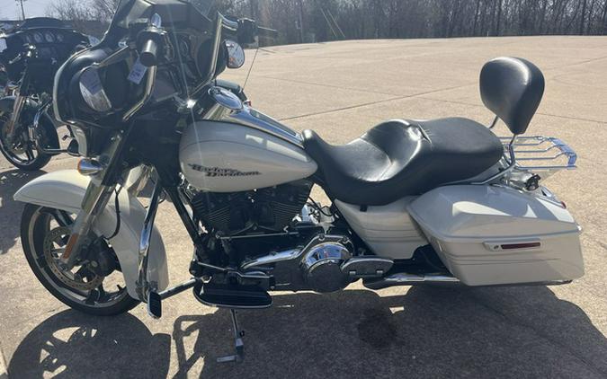 2014 Harley-Davidson FLHXS - Street Glide Special