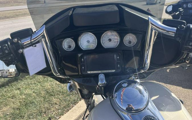 2014 Harley-Davidson FLHXS - Street Glide Special