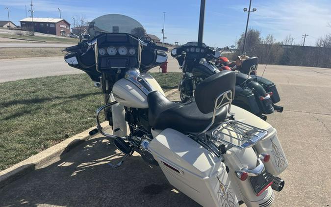 2014 Harley-Davidson FLHXS - Street Glide Special