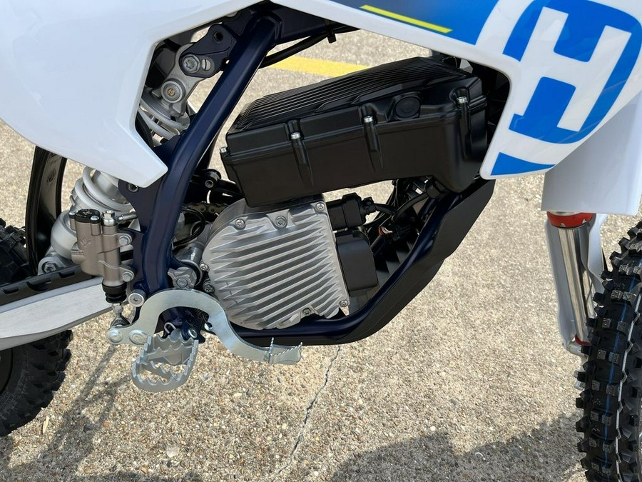 2024 Husqvarna® EE 5