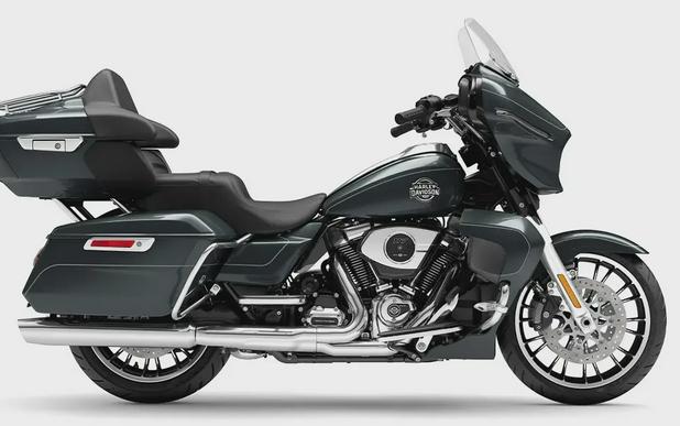 2026 Harley-Davidson Street Glide Limited Iron Horse Metallic Chrome Trim