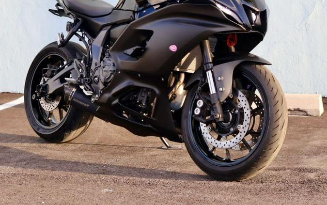 2025 YAMAHA R7