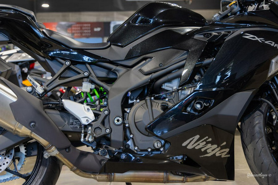 2024 Kawasaki Ninja® ZX™-4RR ABS