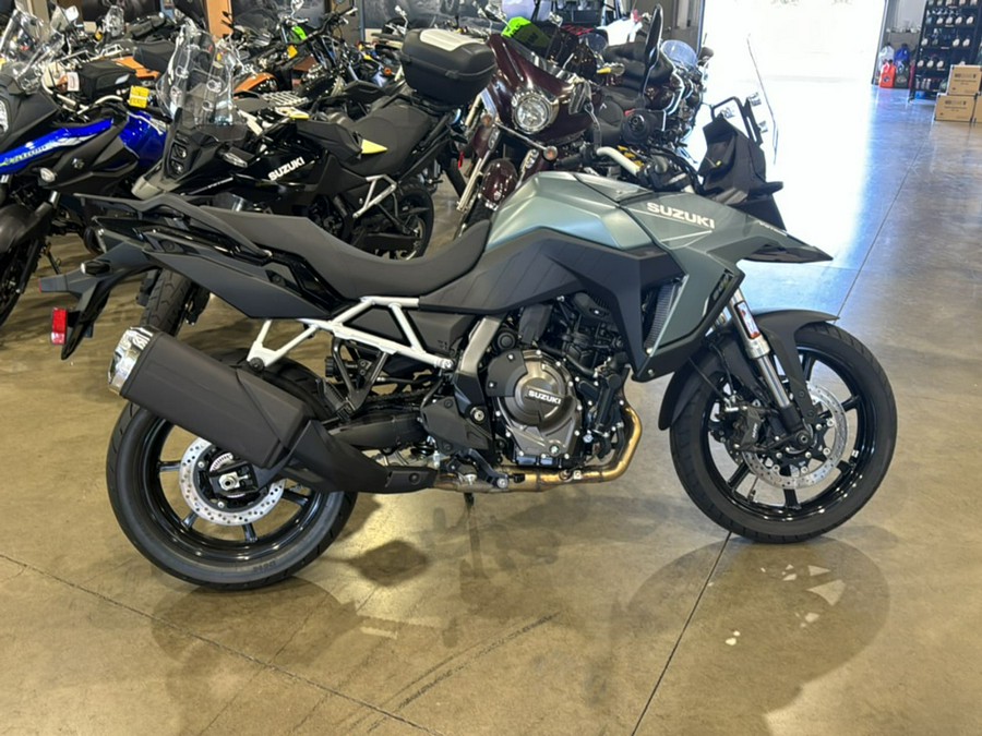 2024 Suzuki V-Storm 800