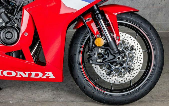 2026 Honda CBR650R E-Clutch