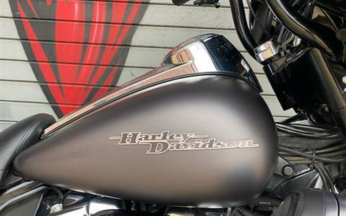 2017 Harley-Davidson Street Glide® Special