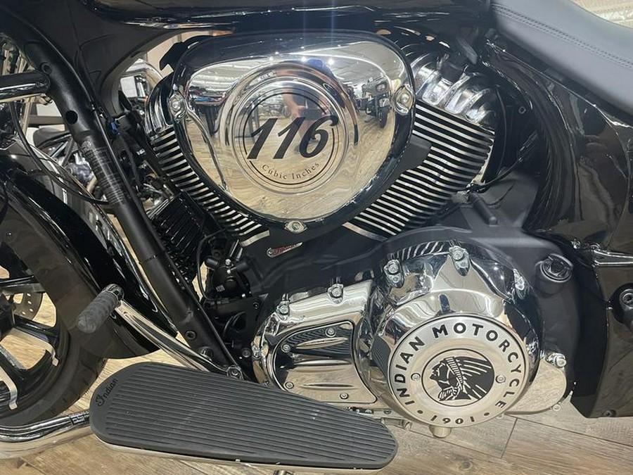 2022 Indian Motorcycle® Chieftain® Limited Black Metallic