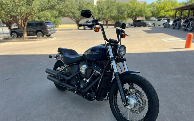 2019 Harley-Davidson® Street Bob® Billiard Blue