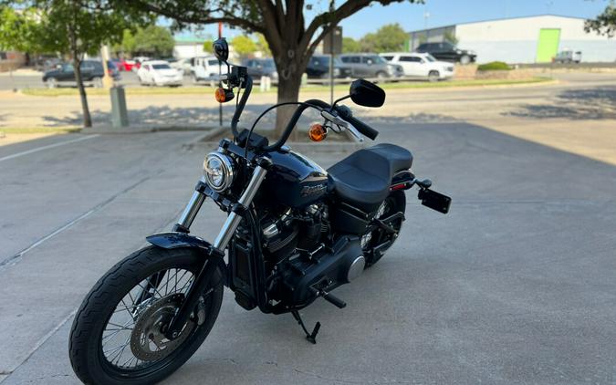 2019 Harley-Davidson® Street Bob® Billiard Blue