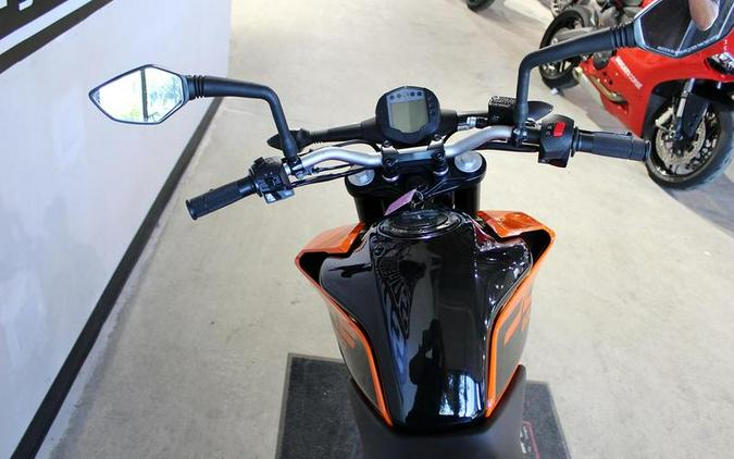 2021 KTM 200 Duke