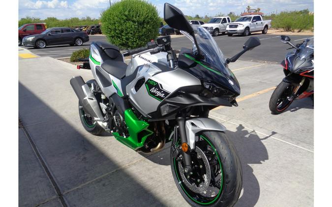 2024 Kawasaki Ninja® 7 Hybrid ABS