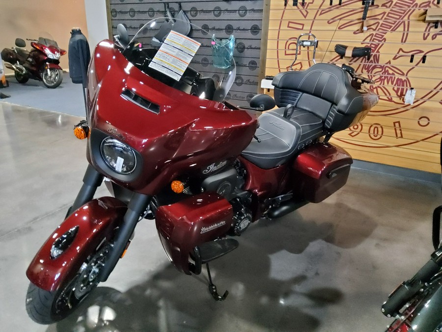 2024 Indian Motorcycle® Roadmaster® Dark Horse®