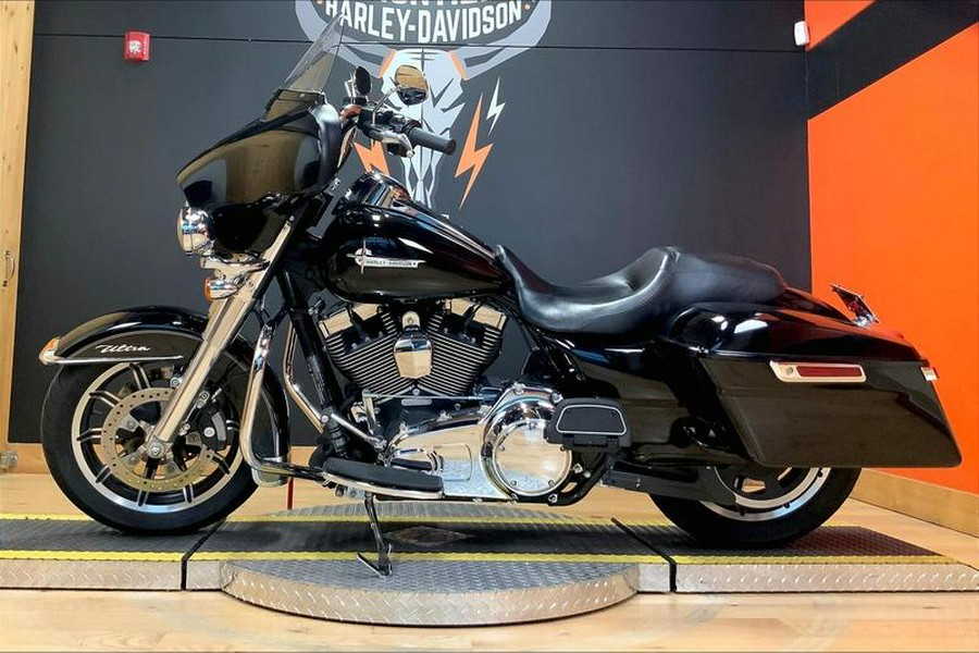 2015 Harley-Davidson® FLHTCU - Electra Glide® Ultra Classic®