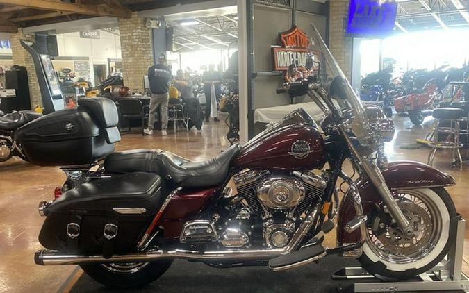 2008 Harley-Davidson FLHRC - Road King Classic