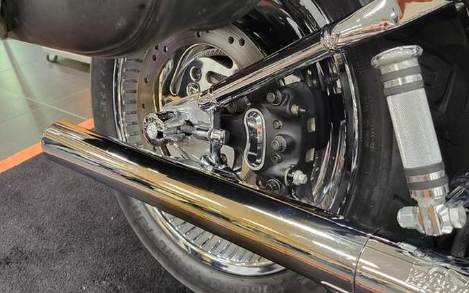 2001 Harley-Davidson® FXSTDI - Softail® Deuce Injection